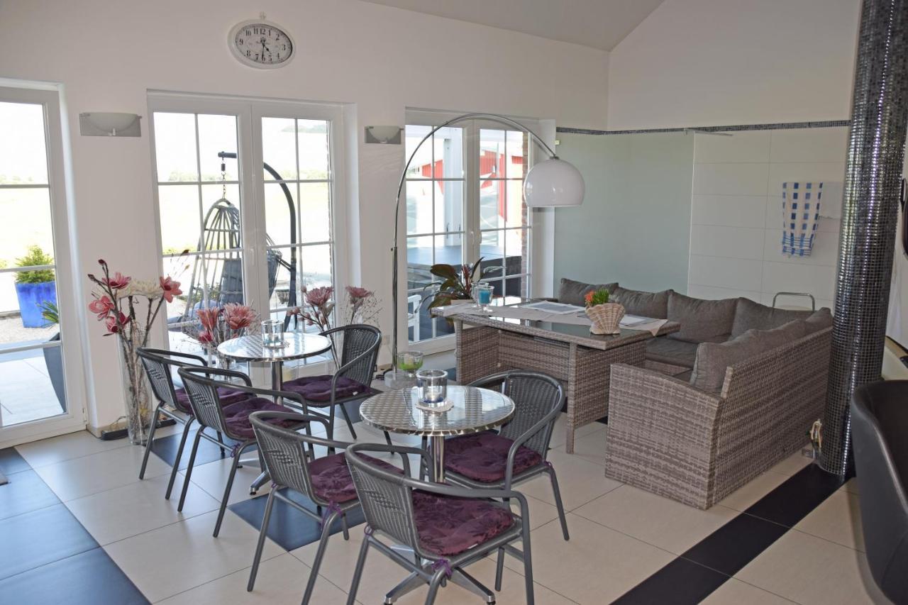 Wellness Appartements Ostfriesland Ihlowerfehn ภายนอก รูปภาพ